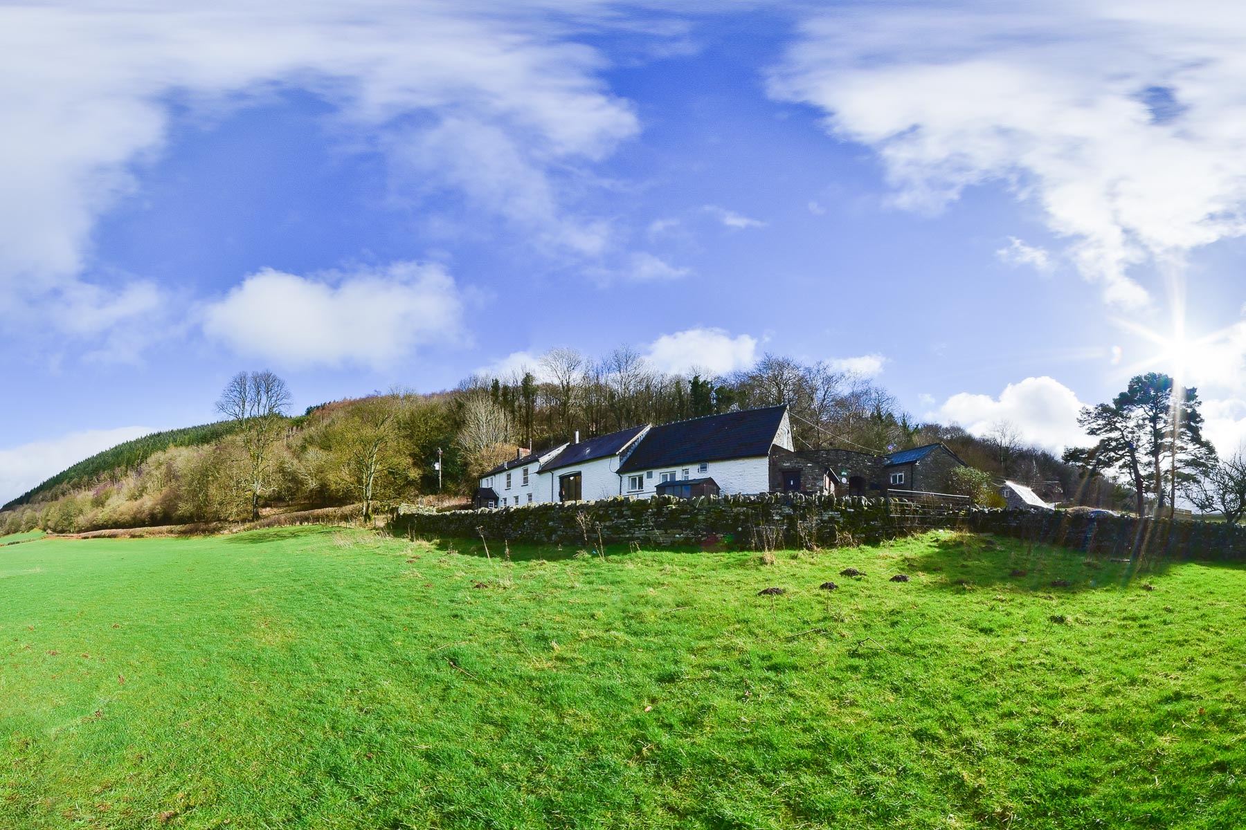 YHA Brecon Beacons Danywenallt Hero.jpg